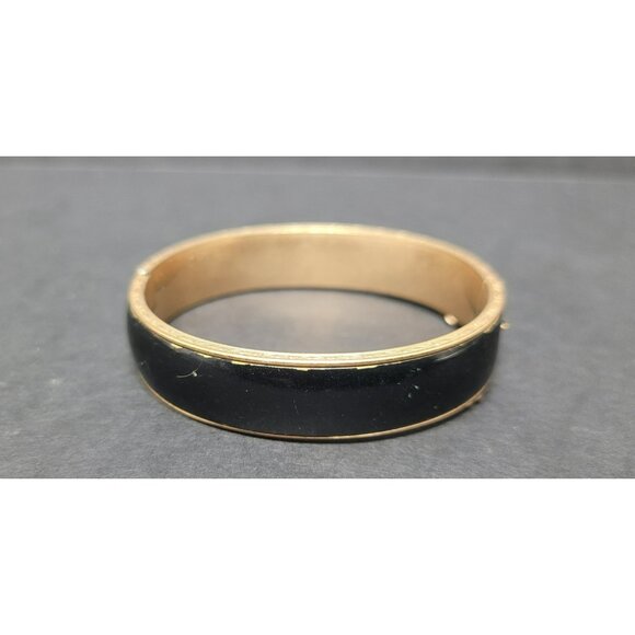 Vintage Gold Tone Bangle Bracelet Lot Set of 3 Ornate Engraved Black Enamel 26 - Picture 4 of 12